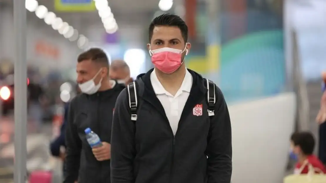 'Sivasspor, kaleci Ali Şaşal´ın sözleşmesini uzattı'
