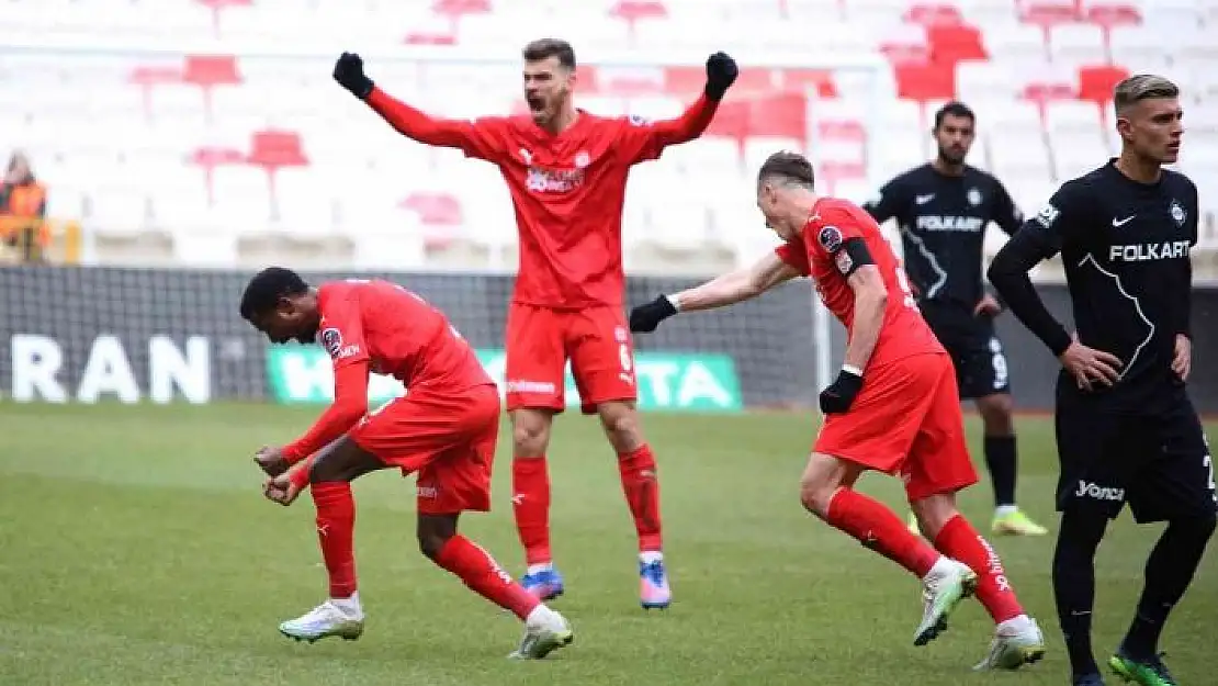 'Sivasspor ligde 10. galibiyetini aldı'