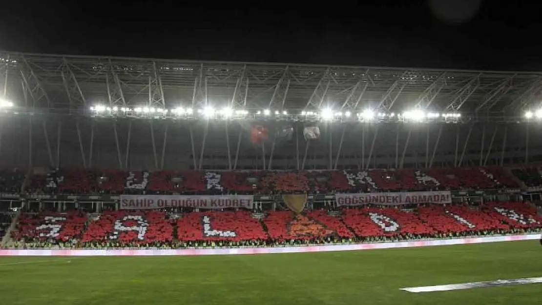 'Sivasspor taraftarlarından muhteşem koreografi'