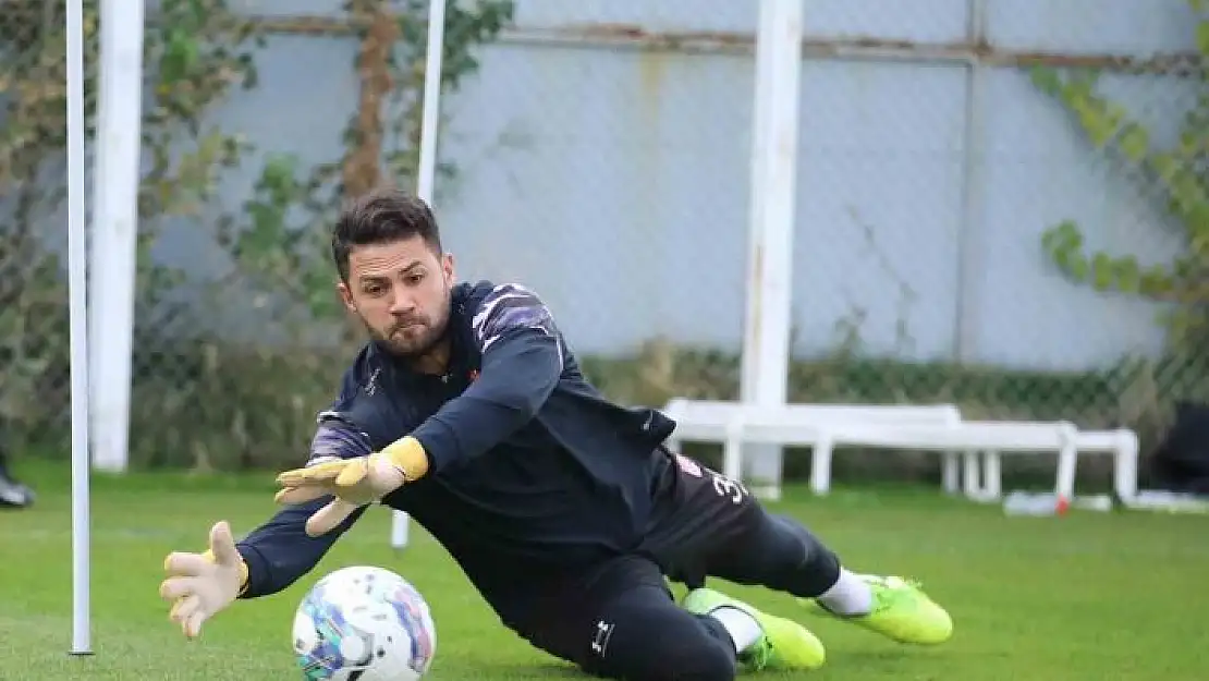 'Sivasspor´un kalecisi Ali Şaşal´dan depremzedelere destek'