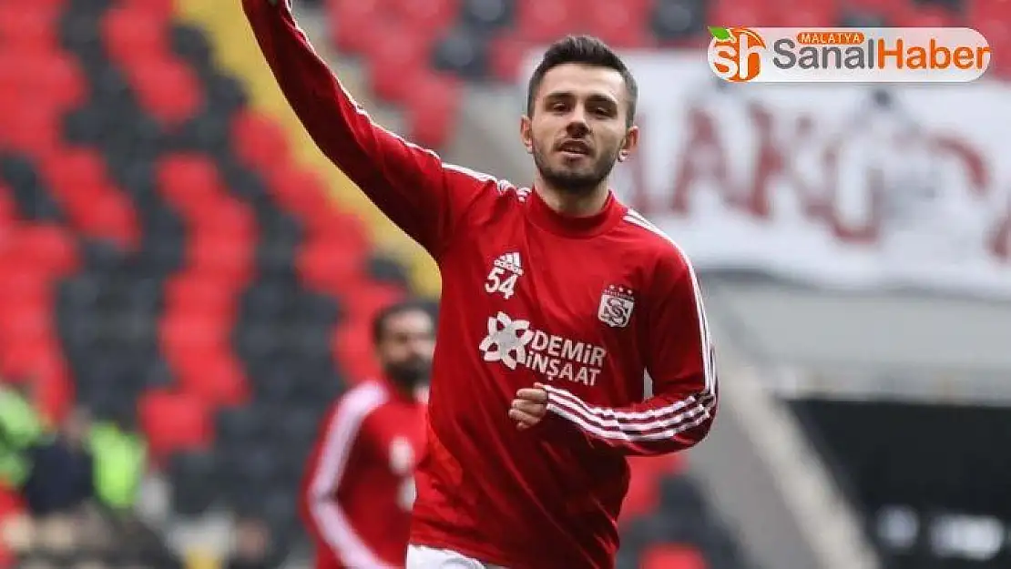 Sivassporlu Emre Kılınç mekik çekerek meydan okudu!