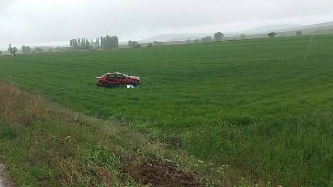 'Sivasta trafik kazası, 1i çocuk 2 ölü, 5 yaralı'