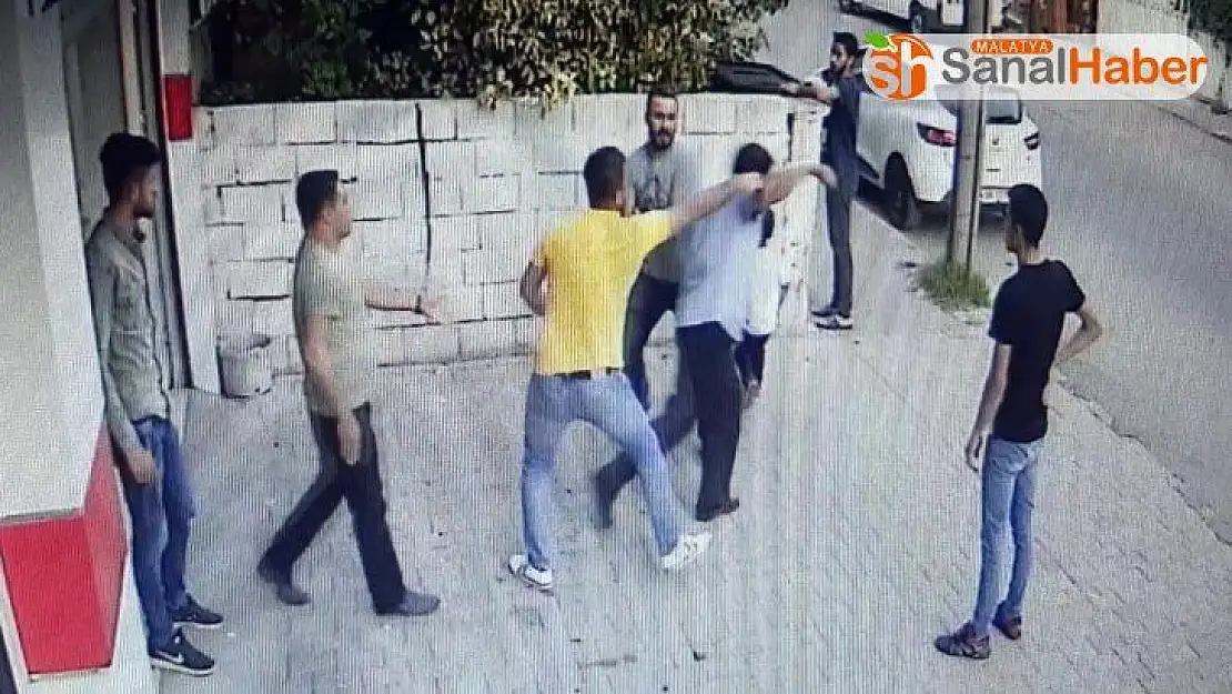 Sokak ortasında kocadan hamile eşine şiddet iddiası