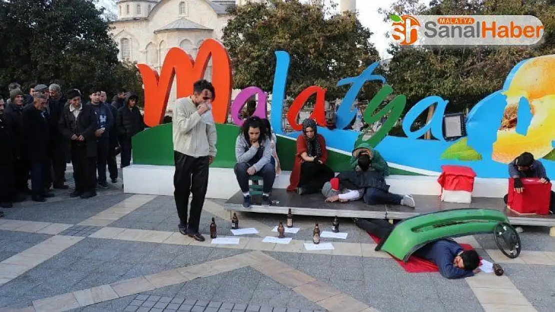 Malatya´da dakikalarca alkışlandı