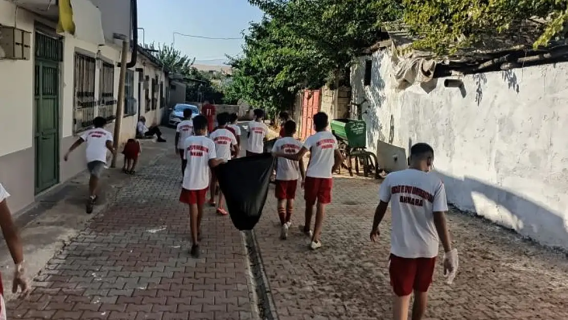 'Sokak ve caddeleri sporcular temizledi'