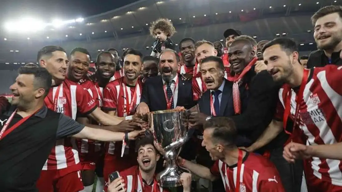 'Spor kulüpleri, Sivasspor´u kutladı'
