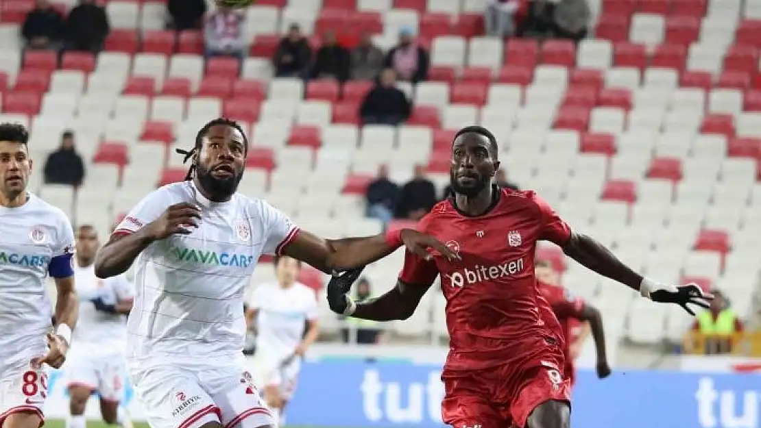 'Spor Toto Süper Lig: DG Sivasspor: 0 - Antalyaspor: 2 (Maç sonucu)'