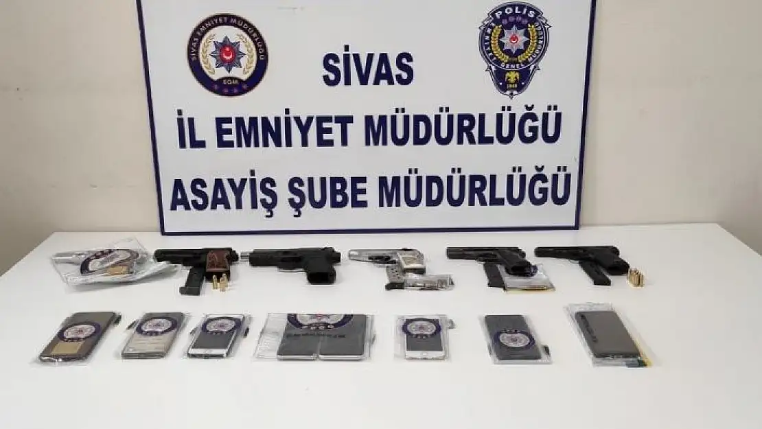 'Suç çetesi 3 ilde yapılan eş zamanlı operasyonla yakalandı'
