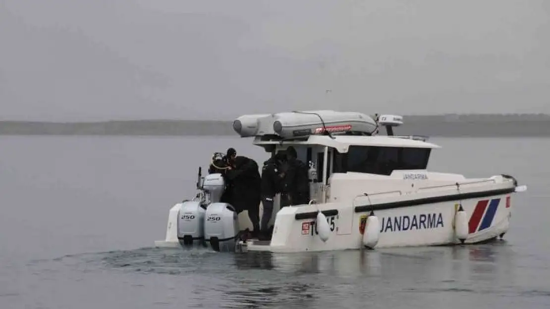 'Suda kaybolan balıkçının bulunması için çalışmalar sürüyor'