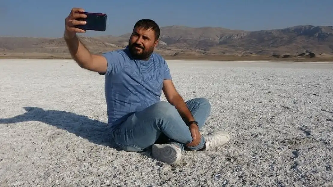 'Sular çekilince arazi beyaza büründü'