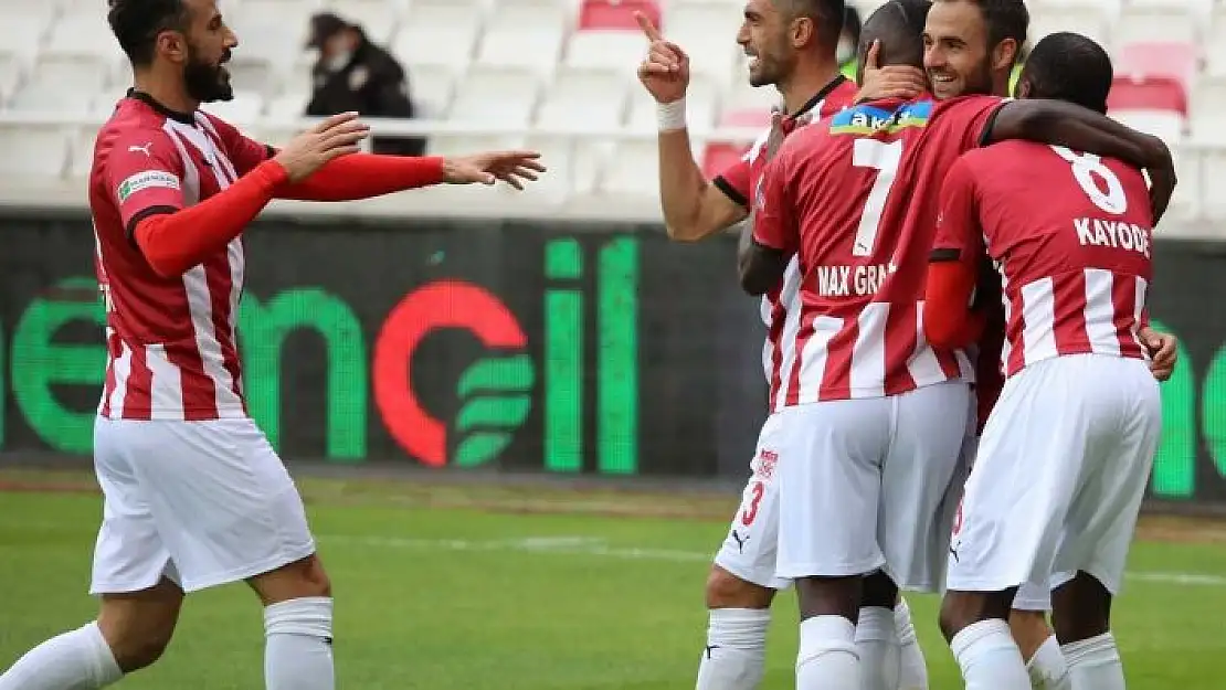 'Süper Lig: D.G. Sivasspor: 4 - Fatih Karagümrük: 0 (Maç sonucu)'