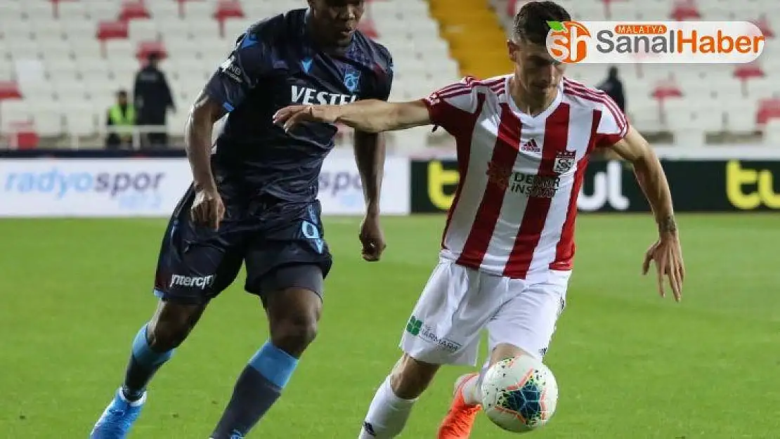 Süper Lig: Demir Grup Sivasspor:1 - Trabzonspor:1  (İlk yarı)
