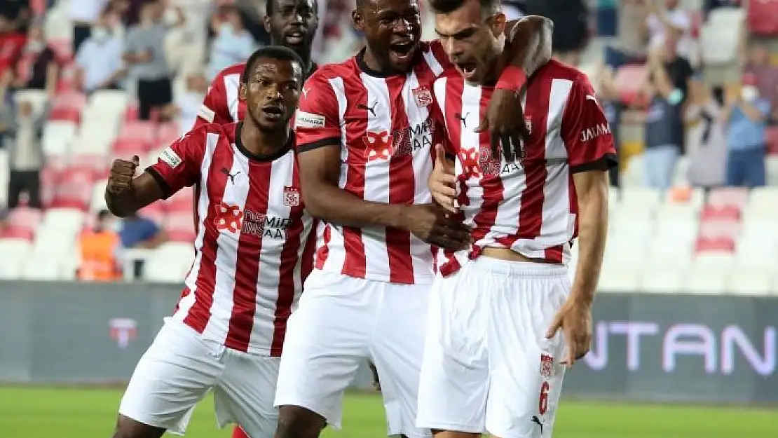 'Süper Lig: Sivasspor: 1 - Göztepe: 0 (Maç devam ediyor)'