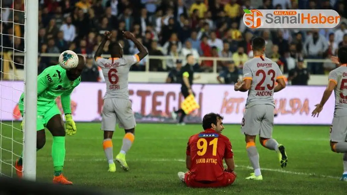 Süper Lig: Yeni Malatyaspor: 0 - Galatasaray: 1 (İlk yarı)