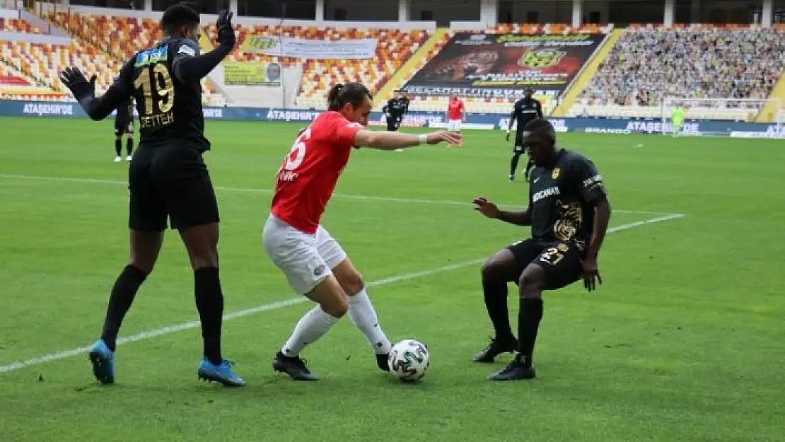 'Süper Lig: Yeni Malatyaspor: 1 - Gaziantep FK: 1 (İlk yarı)'