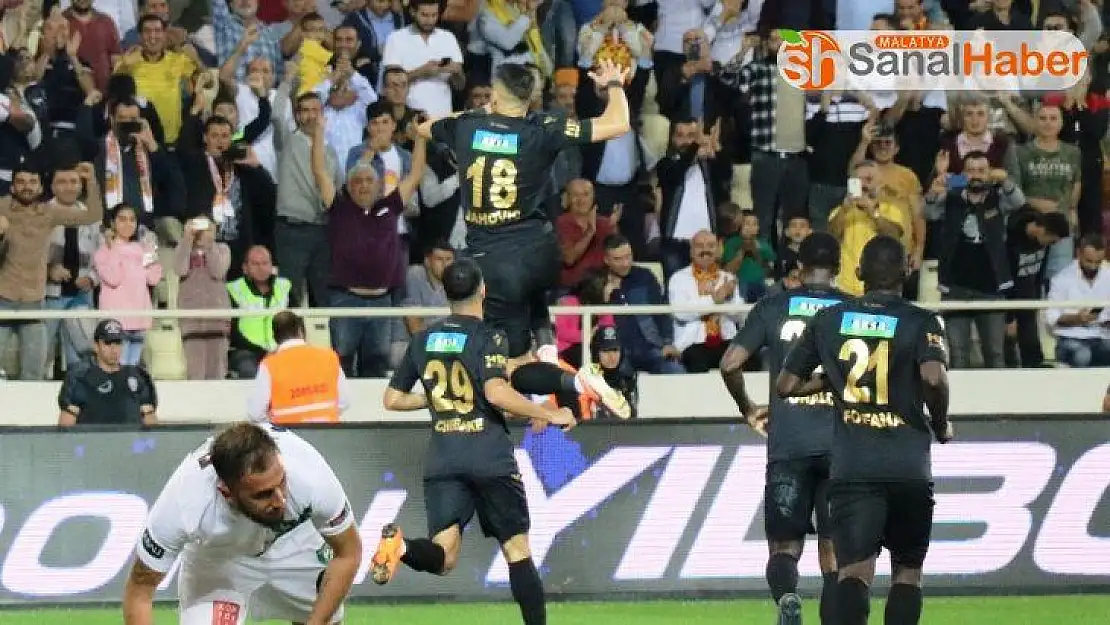 Süper Lig: Yeni Malatyaspor: 2 - Denizlispor: 0 (İlk yarı)