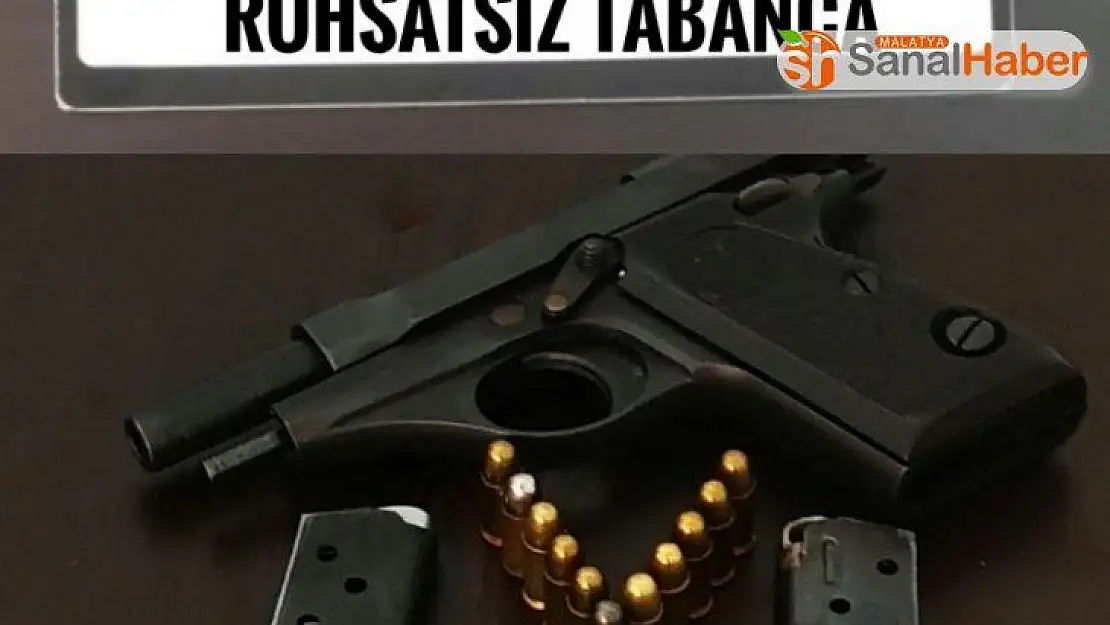 Şüpheli otomobilden silah ele geçirildi
