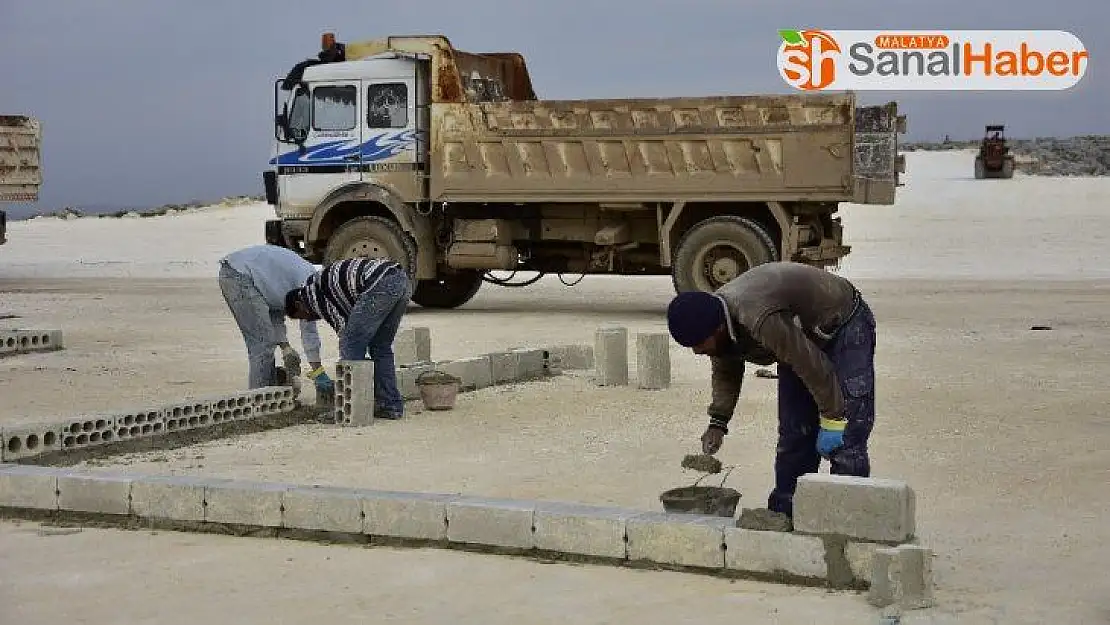 Suriye'de kalıcı briket ev yapım çalışmaları devam ediyor