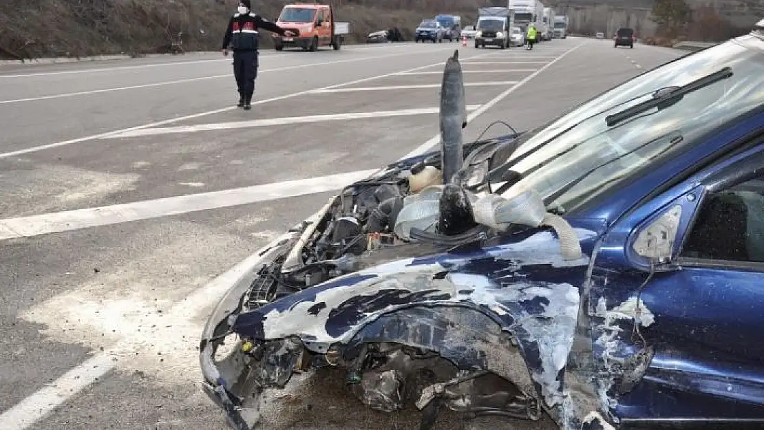 'Suşehri´nde Trafik Kazası: 5 Yaralı'