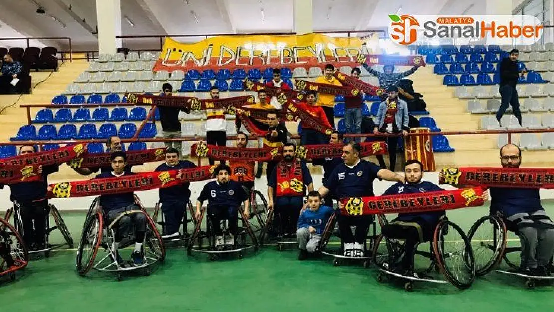 Taraftarlar Derneği'nden Tekerlekli Sandalye Basketbol takımına destek