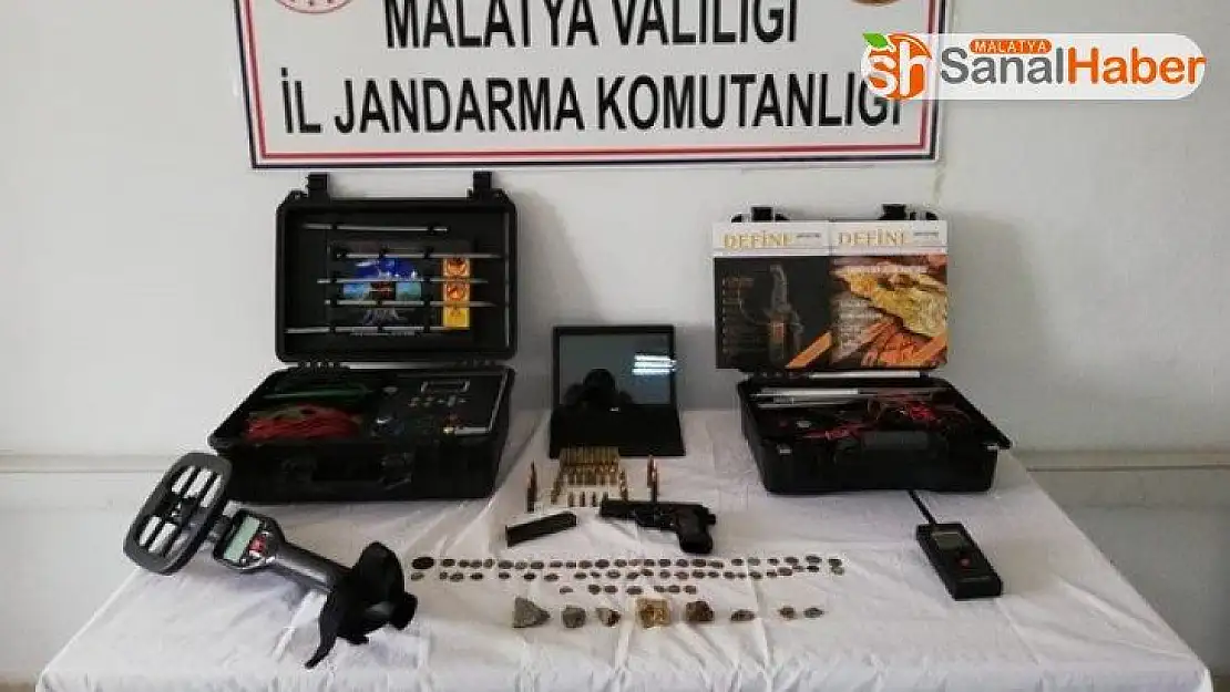 Malatya´da Tarihi eserler ve silah ele geçirildi