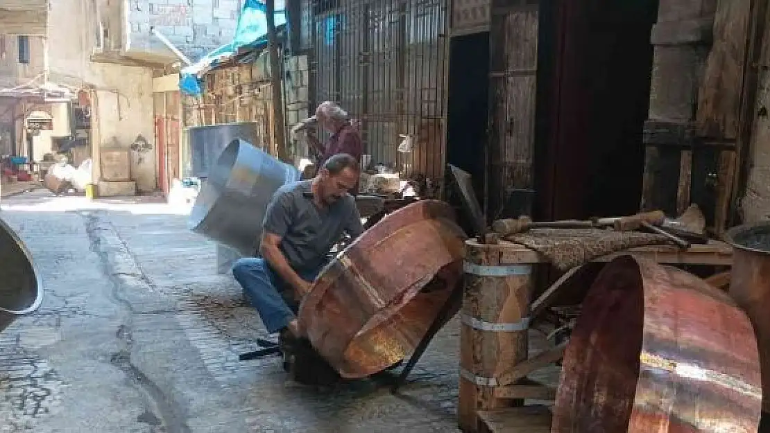 'Tarihi Maraş Kapalı Çarşısı yüzyıllık tarihi ile ticarete yön veriyor'