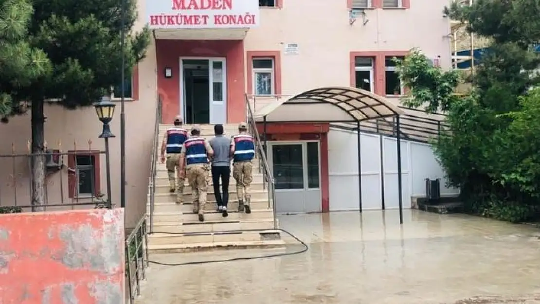 'Tarladan güneş panellerini çalan şüpheliler yakalandı'