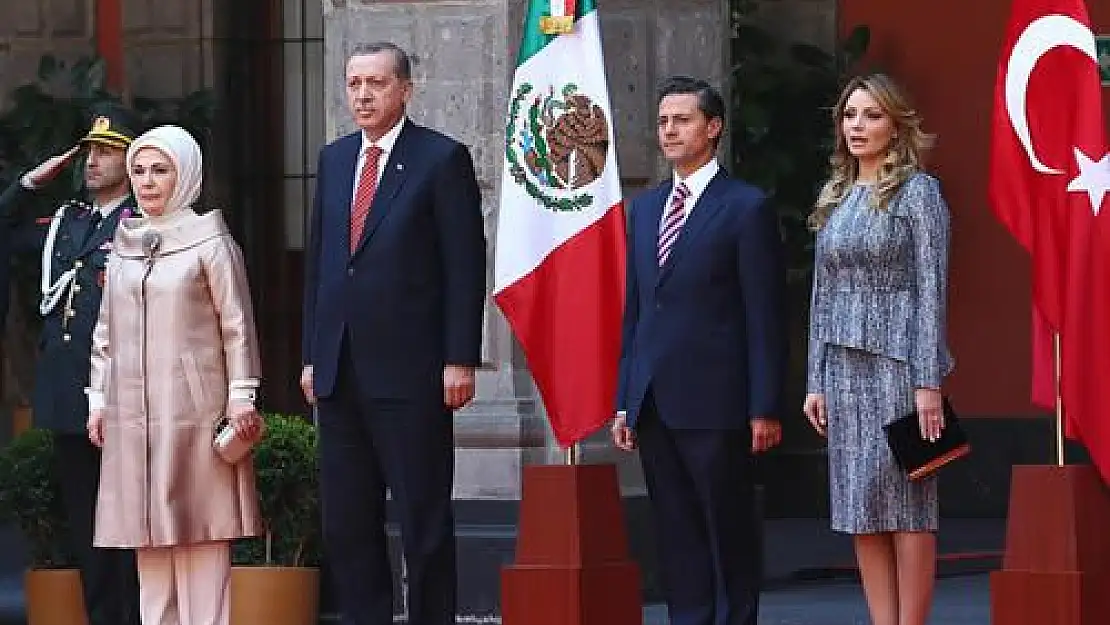 Cumhurbaşkanı Erdoğan, Meksika Cumhurbaşkanlığı Sarayı'nda