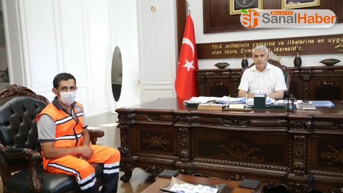 Temizlik görevlisinin örnek davranışı