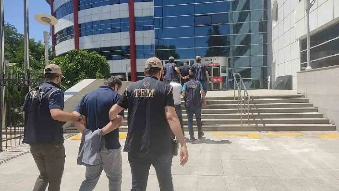 'Terör örgütüne erzak ve malzeme sağlayan 2 kişi tutuklandı'