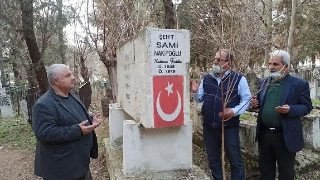 'Terörist Sabri Ok tarafından şehit edilen Gazeteci Sami Nakipoğlu anıldı'