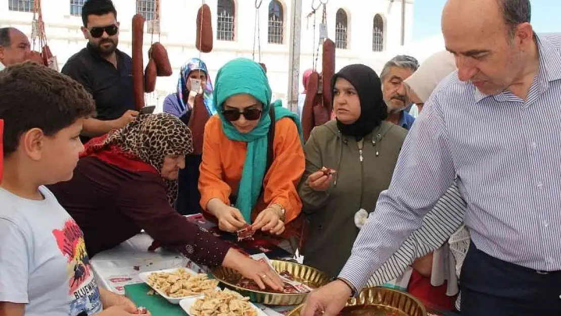 'Tescillenen Sivas pastırması kapış kapış gitti'