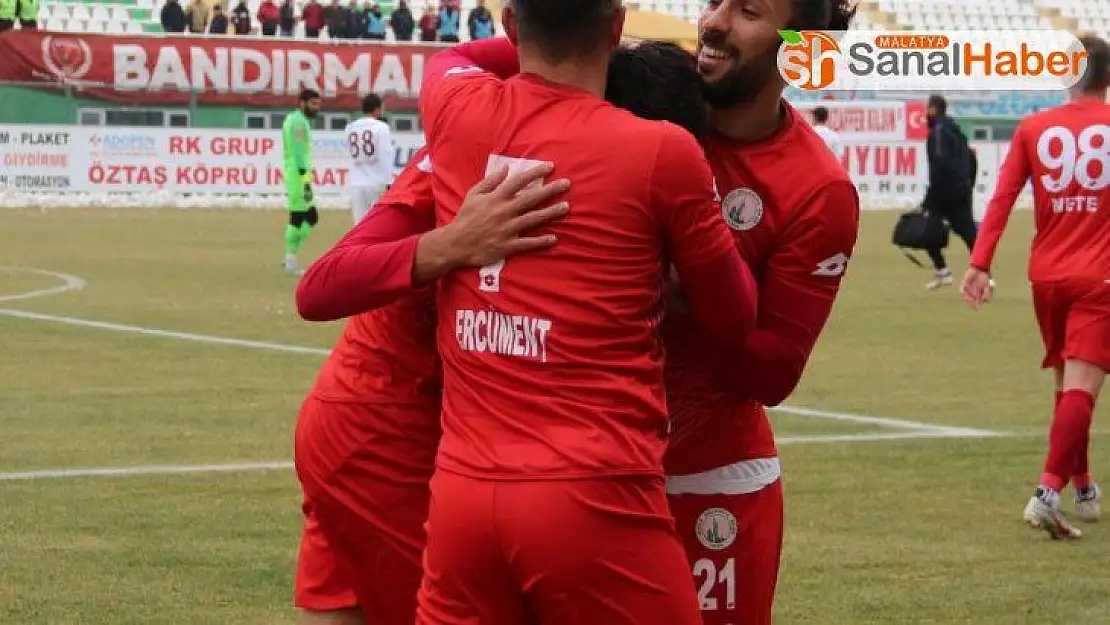TFF 2. Lig: Sivas Belediyespor: 3 - Bandırmaspor: 0