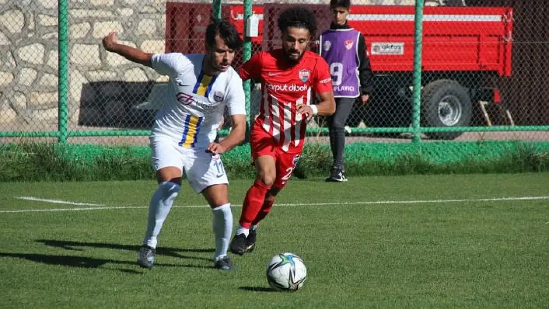 'TFF 3. Lig: HD Elazığ Karakoçan FK: 4 - Siirt İl Özel İdarespor: 2'