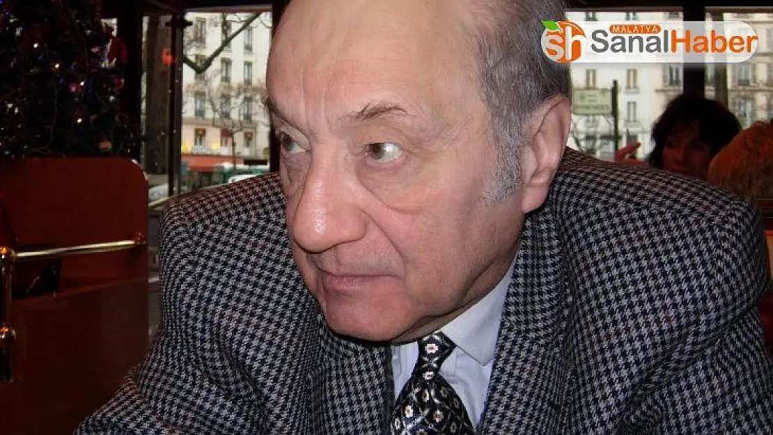 Tiyatro oyuncusu Coşkun Tunçtan Covid-19 nedeniyle Paris'te hayatını kaybetti