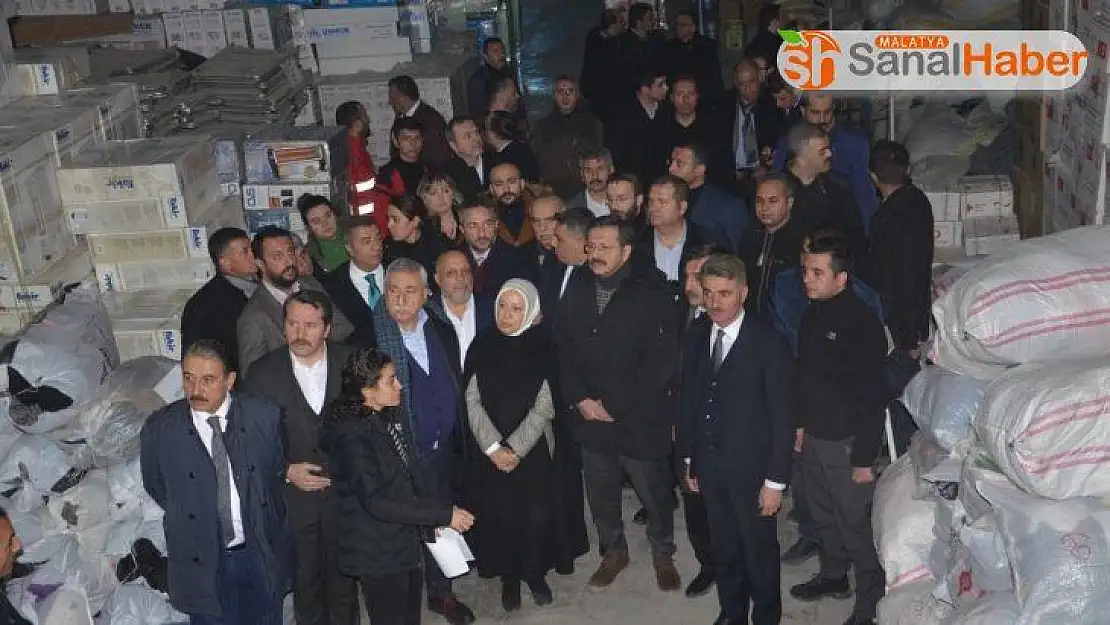 Deprem bölgesine 99 tır yardım yaptık
