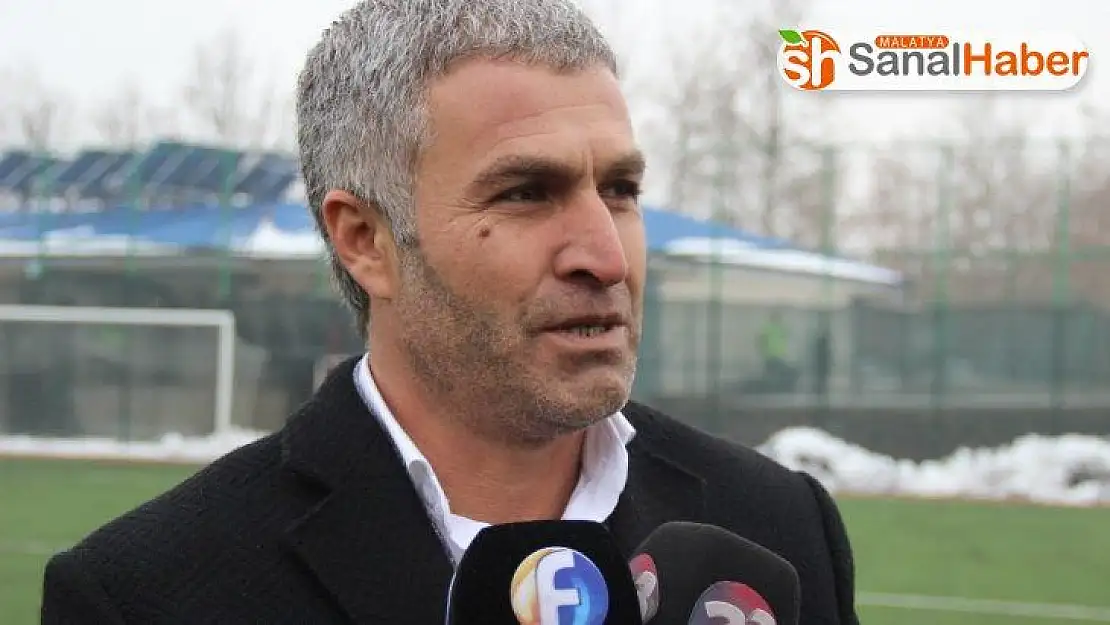 Toprak: 'Biz futbolu eski şaşalı günlerine döndürmeye çalışacağız'
