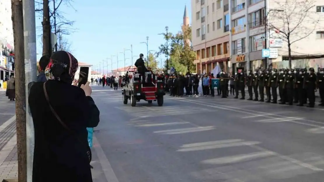 'Tören provası gerçeğini aratmadı, vatandaş yoğun ilgi gösterdi'