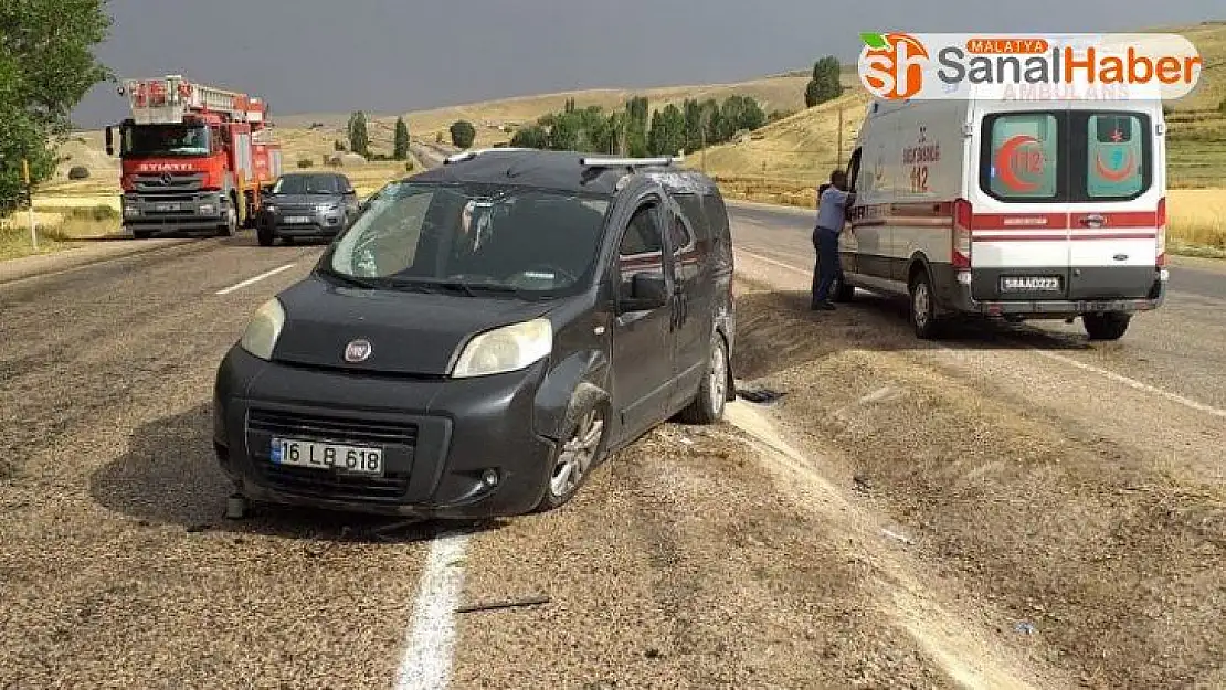 Trafik kazası 1'i ağır 4 yaralı