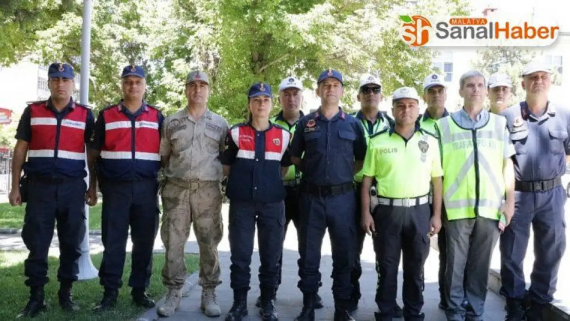 Trafikte 'Kemerin ses getirsin' projesi
