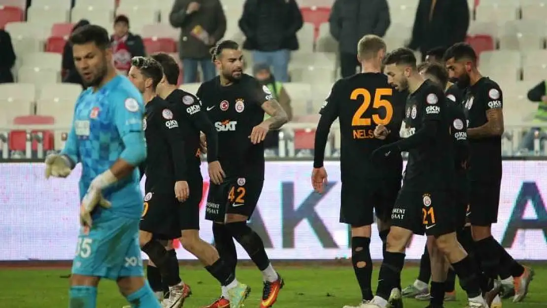 'Trendyol Süper Lig: E.Y. Sivasspor: 0 - Galatasaray: 1 (İlk yarı)'