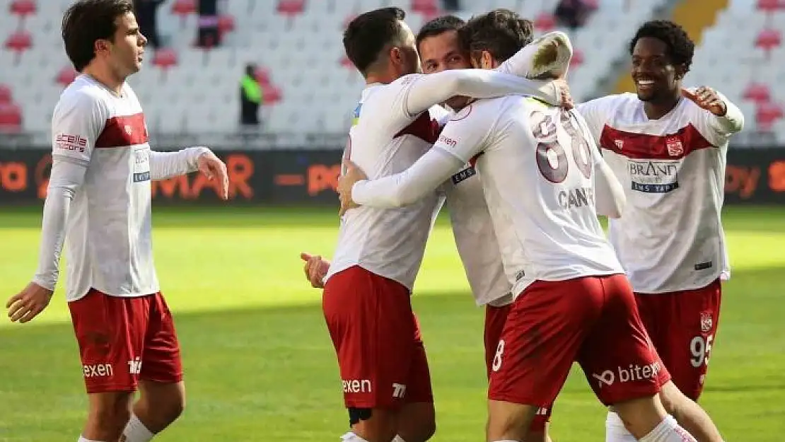 'Trendyol Süper Lig: E.Y Sivasspor: 4 - Pendikspor: 1 (Maç sonucu)'