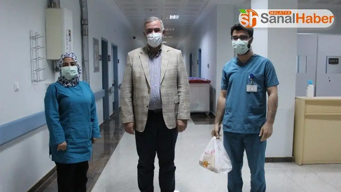 Turalı'dan sağlık ve emniyet mensuplarına moral ziyareti