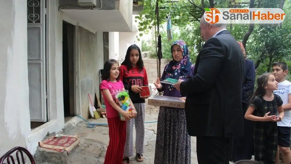 Turanlı'dan çat kapı ziyaretlerini sürdürüyor
