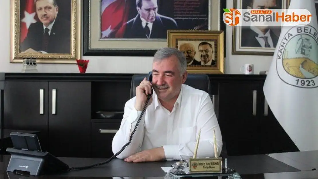 Turanlı, ilçeye bağlı tüm muhtarların bayramını kutladı