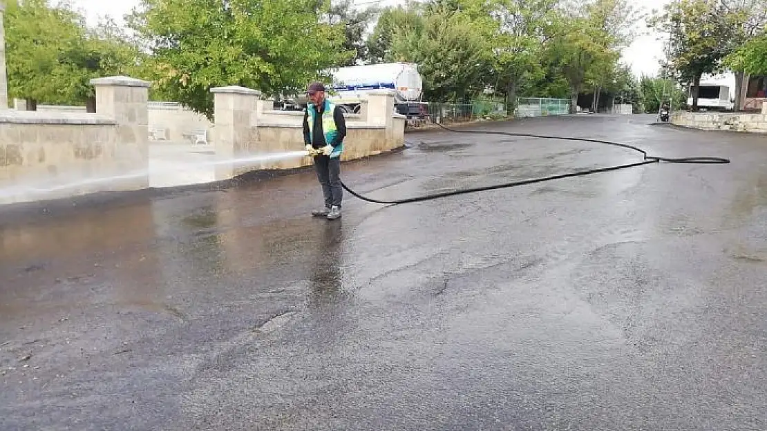 'Türbelerde temizlik çalışması'