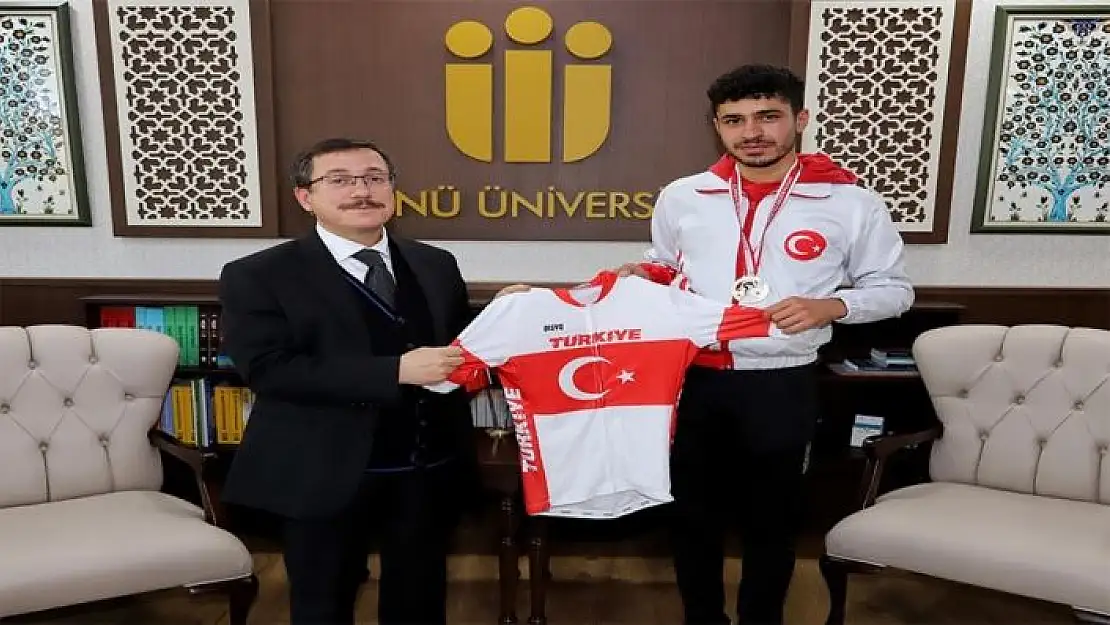 'Türkiye Şampiyonuna başarı hediyesi'