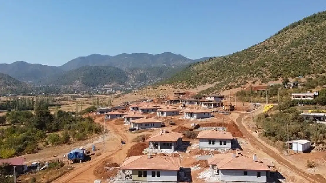 'Türkoğlu´nda deprem konutları Kasım´da teslim'