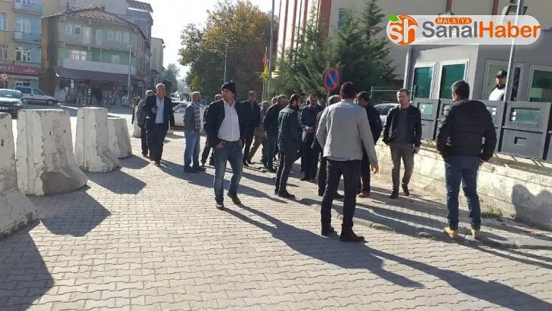 Tütün üreticileri, çekler karşılıksız çıkınca suç duyurusunda bulundu