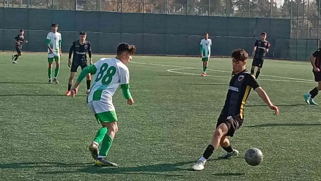 'U-18´de Malatya şampiyonu Battalgazi oldu'